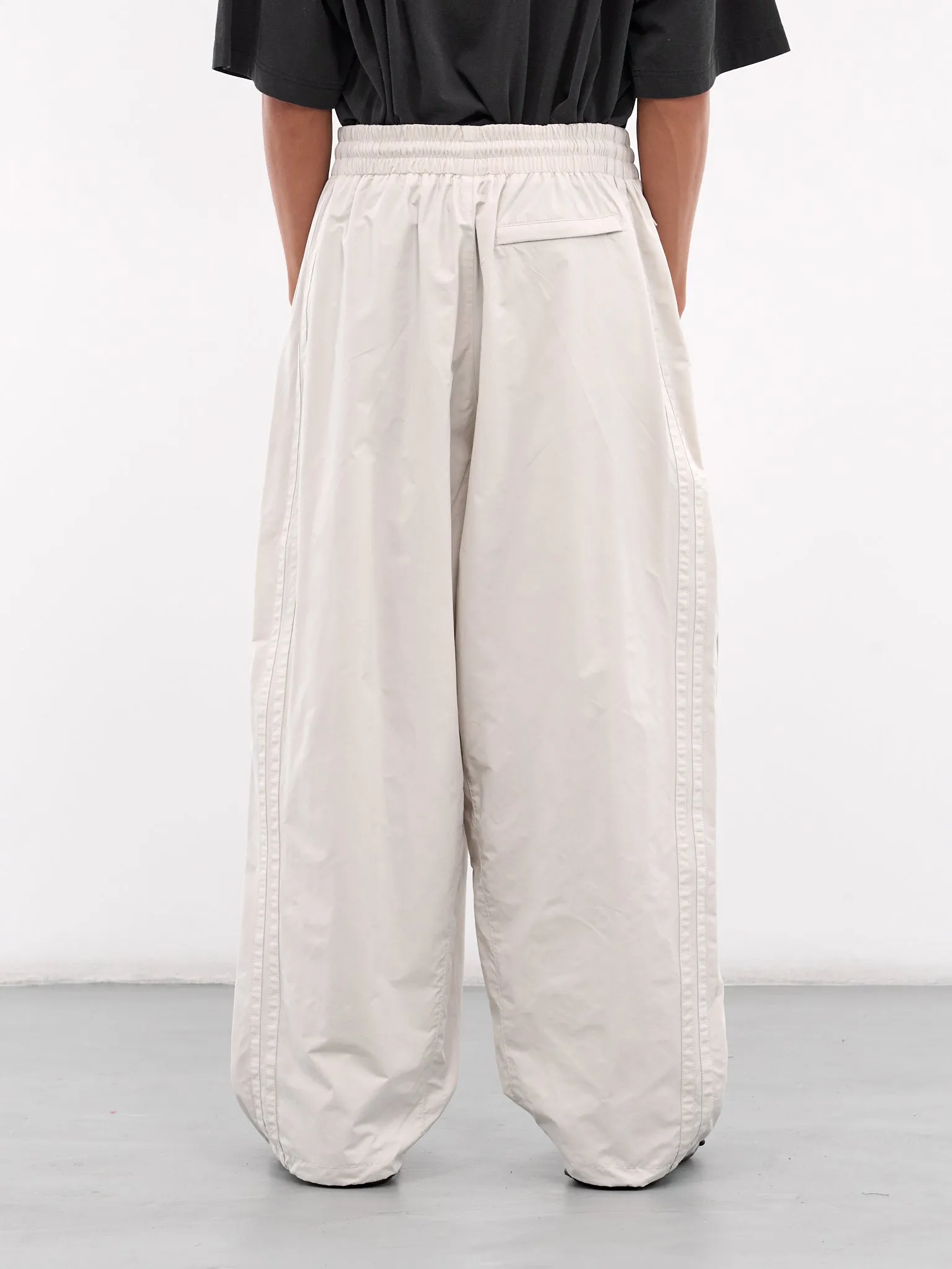 Baggy Track Pants (UA66PA320W-WHITE)