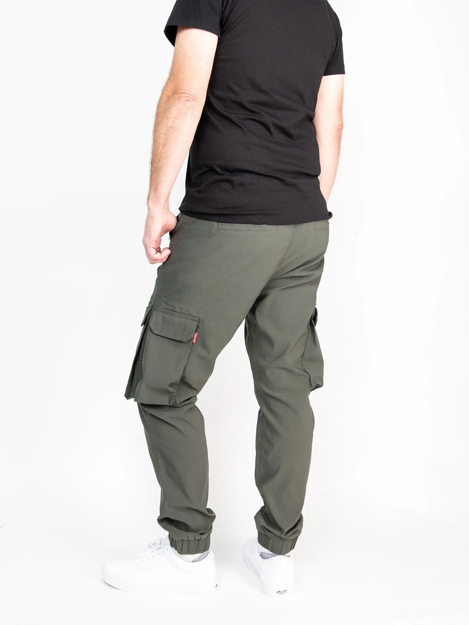 MEN'S BARRET PERFORMANCE TECH CARGO JOGGERS