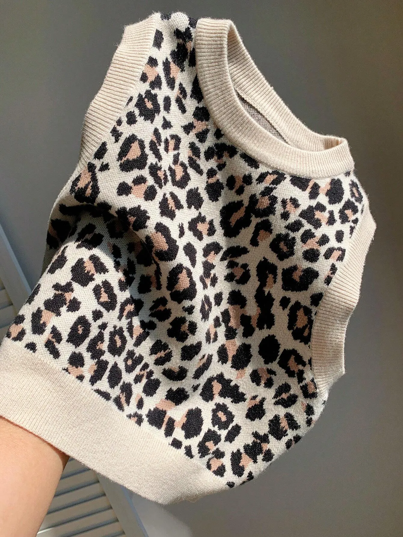 SHEIN Comfortcana Casual Leopard Jacquard Women's Knitwear Top