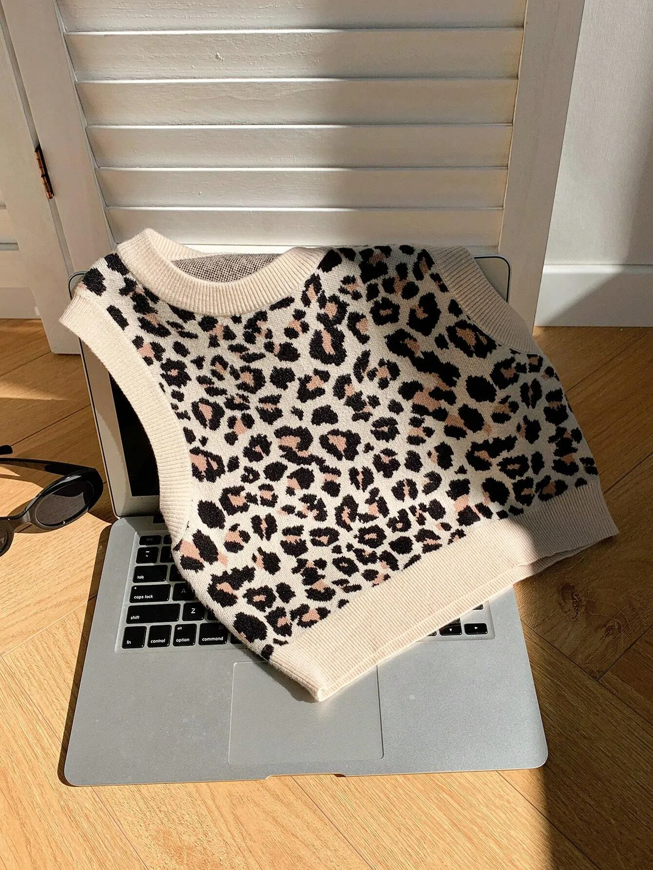 SHEIN Comfortcana Casual Leopard Jacquard Women's Knitwear Top